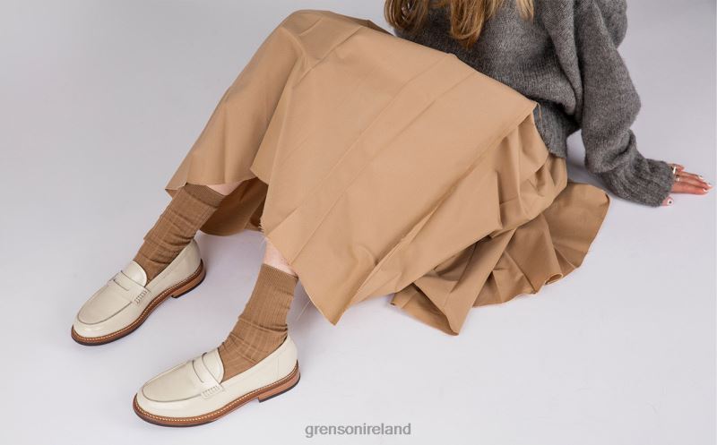 LYNN Women Grenson TLJJ8256 Cream Loafers